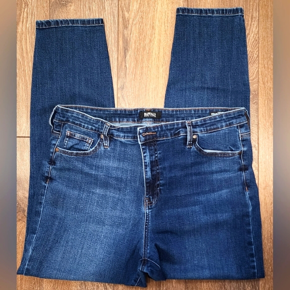 Buffalo, Molle, High Rise Skinny, 14, Medium/Dark Wash - Picture 2 of 4